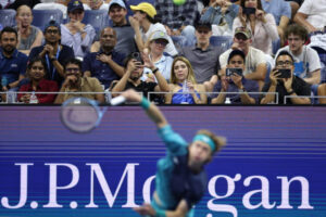 kak-infljuensery-stali-golovnoj-bolju-us-open-cbb5345.jpg