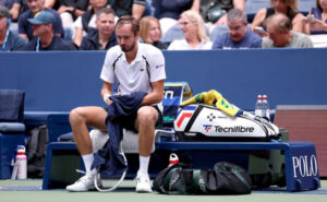 medvedev-poterjal-ochko-na-us-open-iz-za-dvuh-vorobev-1a9ace9.jpg