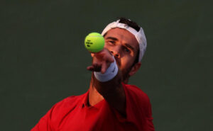 rossijanin-vybil-chetvertuju-raketku-mira-s-us-open-87917a4.jpg