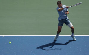 sopernik-hachanova-dopustil-chto-snimetsja-s-14-finala-us-open-iz-za-boli-446ced7.jpg